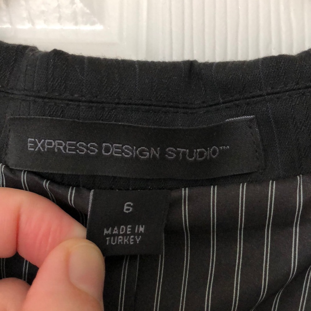 Jacket - Picture 4 of 5